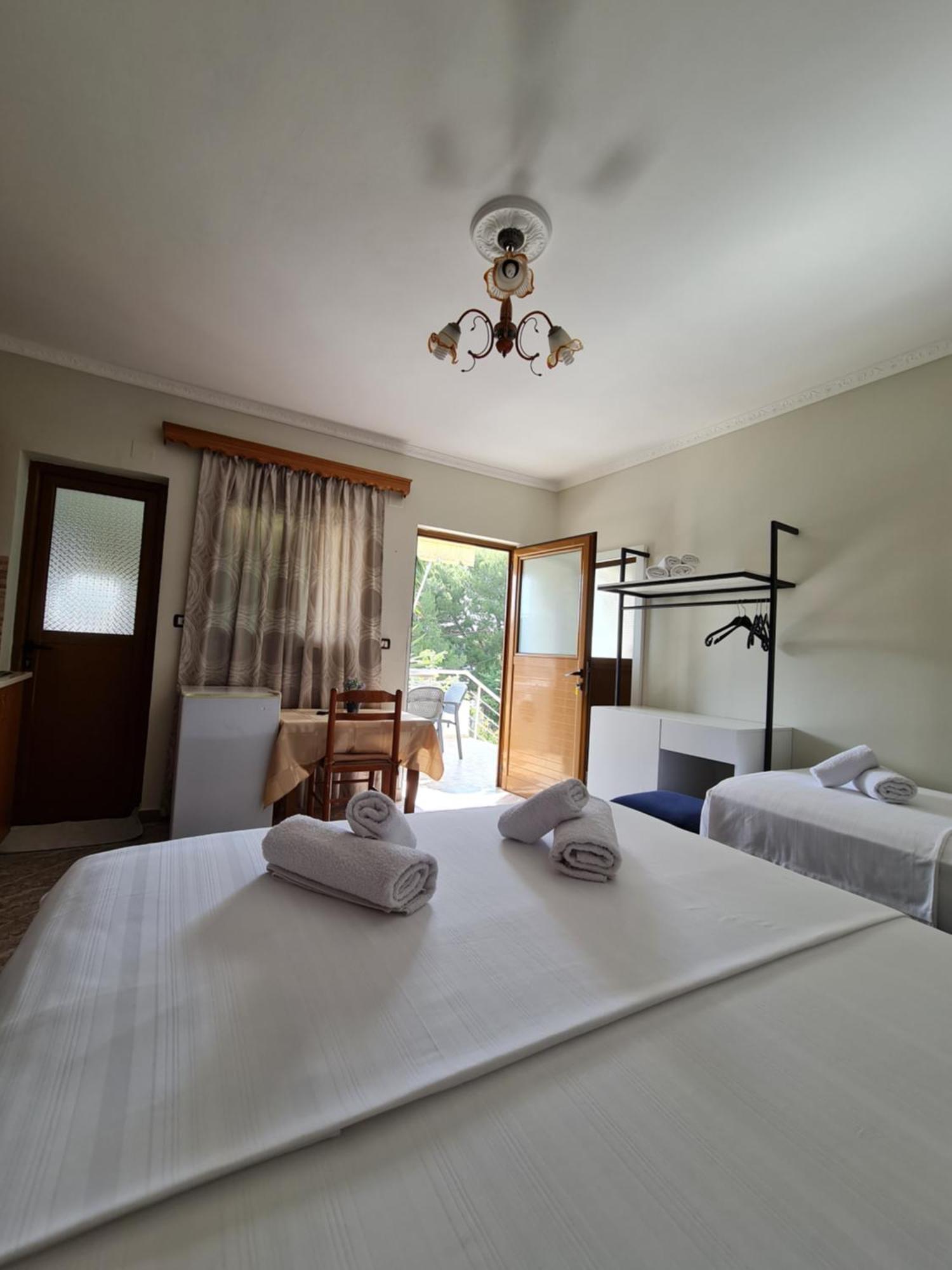 Villa Gezimi Ksamil Szoba fotó